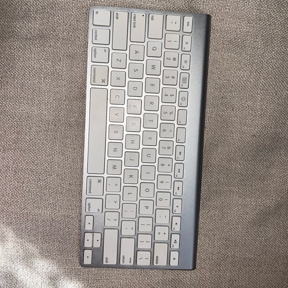 Apple Wireless Keyboard